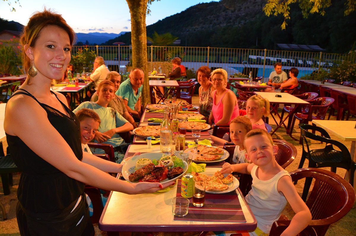 Family atmosphere at the campsite restaurant